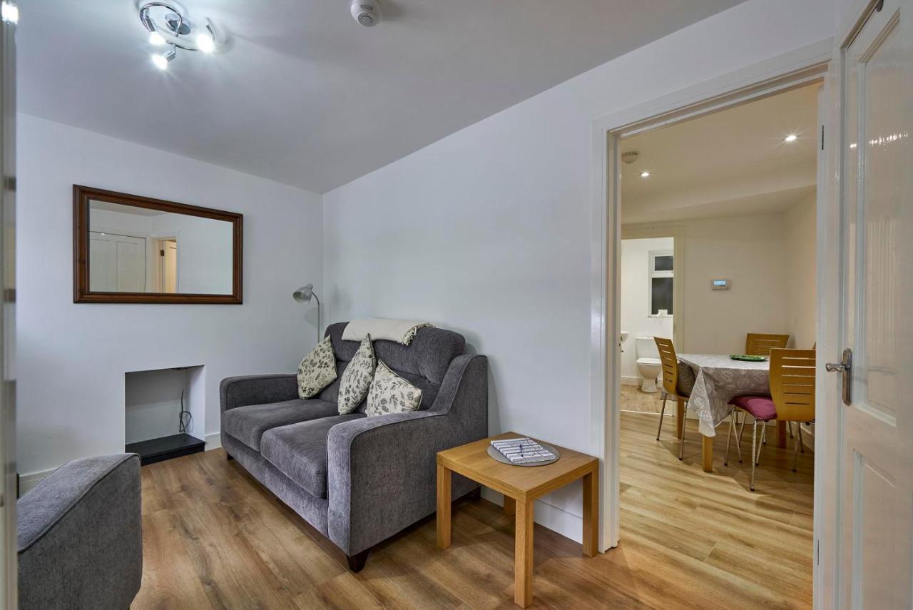 Central, Newly Refurbished Cottage In ポーターフェリー エクステリア 写真